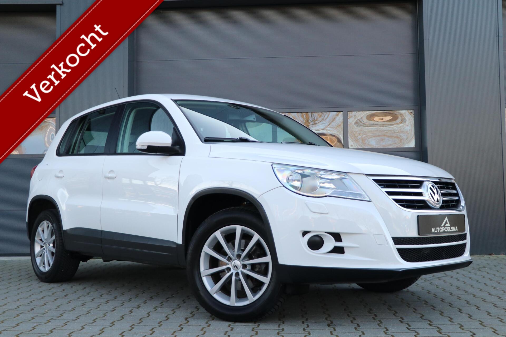 Volkswagen Tiguan 1.4 TSI Comfort&Design Lmv Trekhaak PDC 150000KM Navigatie 2011 - voorkant