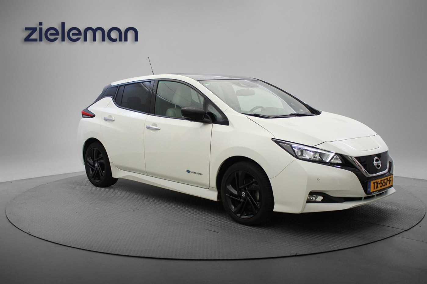 Foto van NISSAN NISSAN LEAF 40KWH