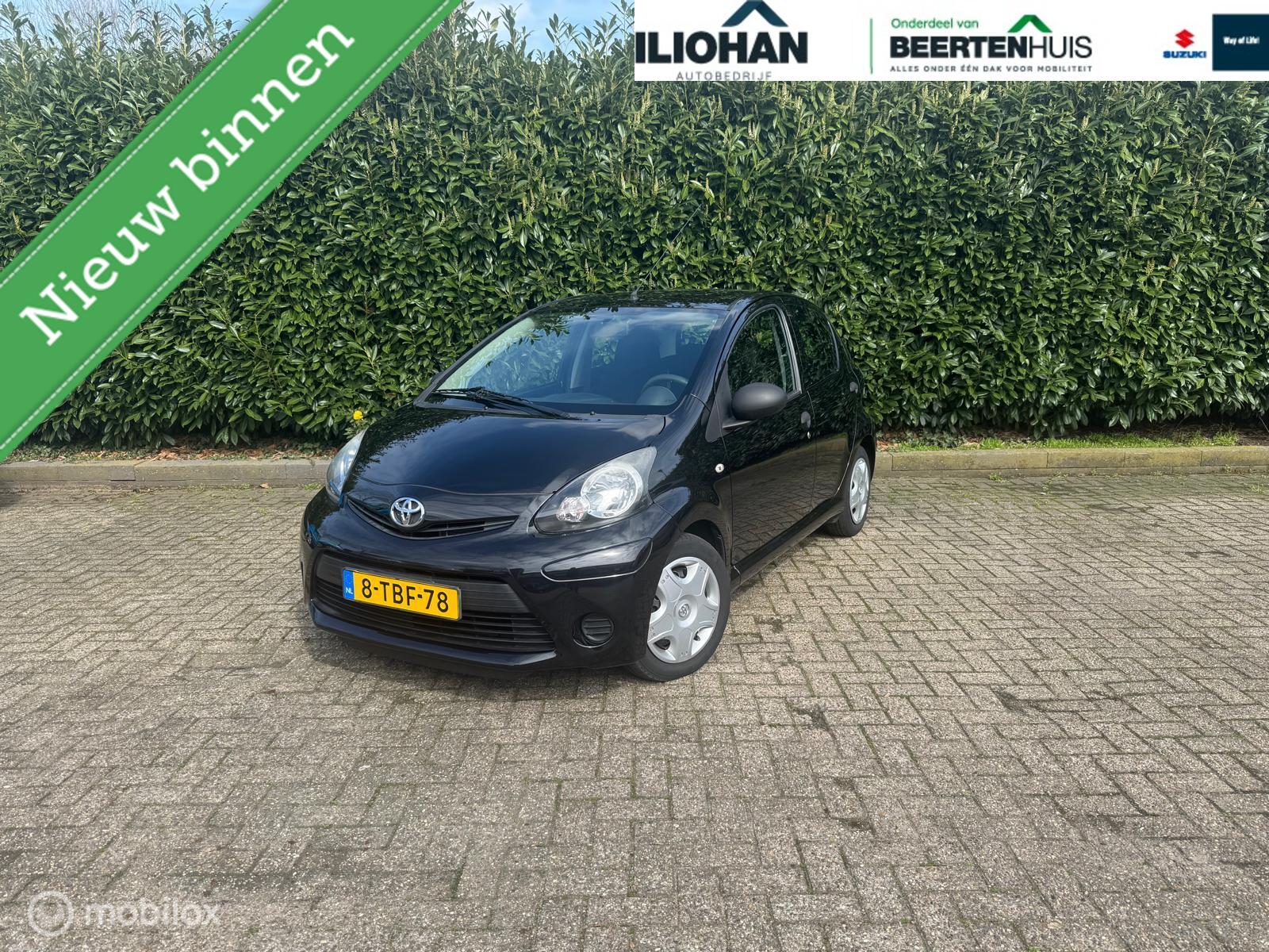 Toyota Toyota Aygo 1.0 VVT-i Now 2014 - voorkant