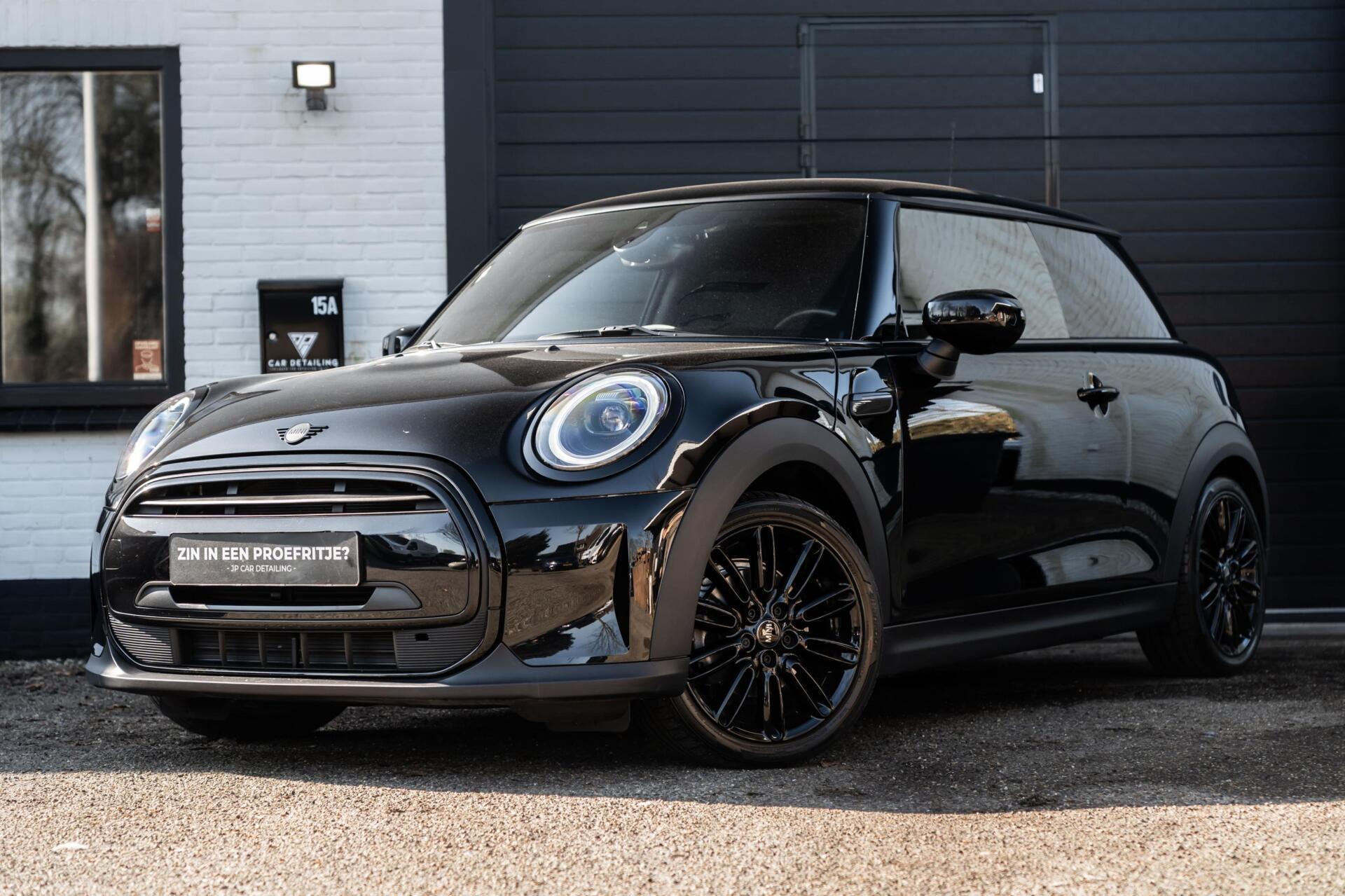 Mini Cooper 1.5 Cooper Camden LED Carplay NL AUTO 2023 - voorkant