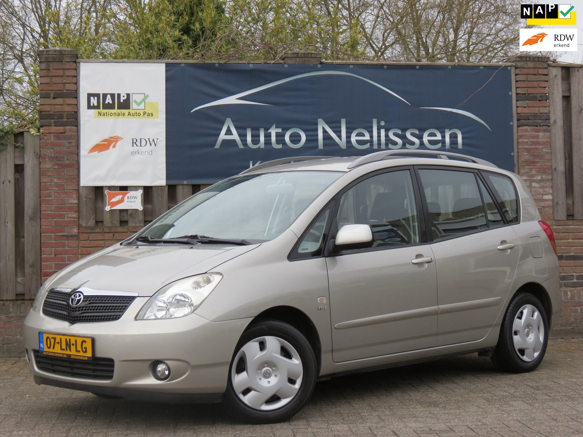 Foto van TOYOTA TOYOTA COROLLA VERSO