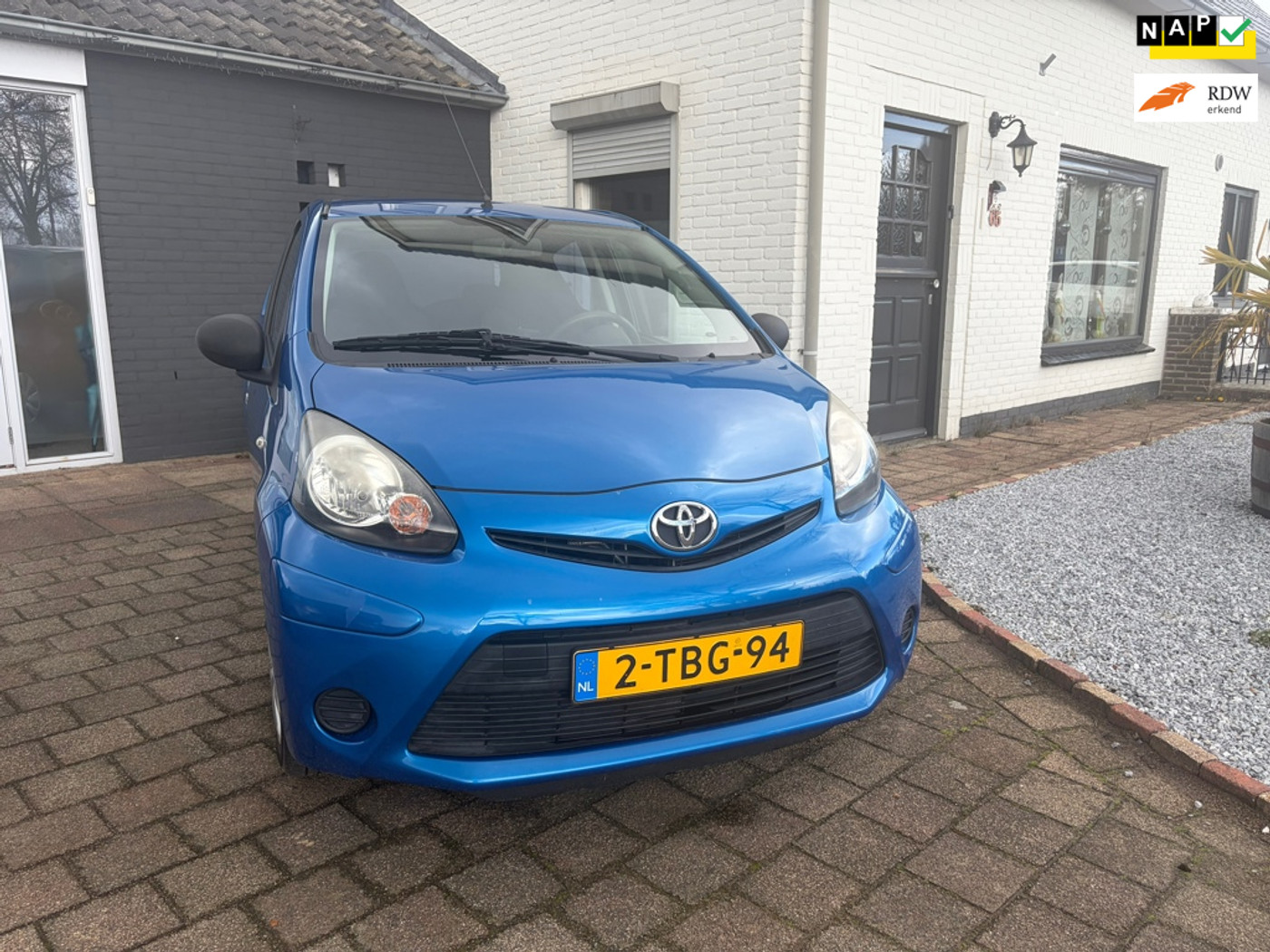 Toyota Toyota Aygo 1.0 VVT-i Now 1e Eigenaar Airco, dealer ond, 5 deurs. 2014 - voorkant