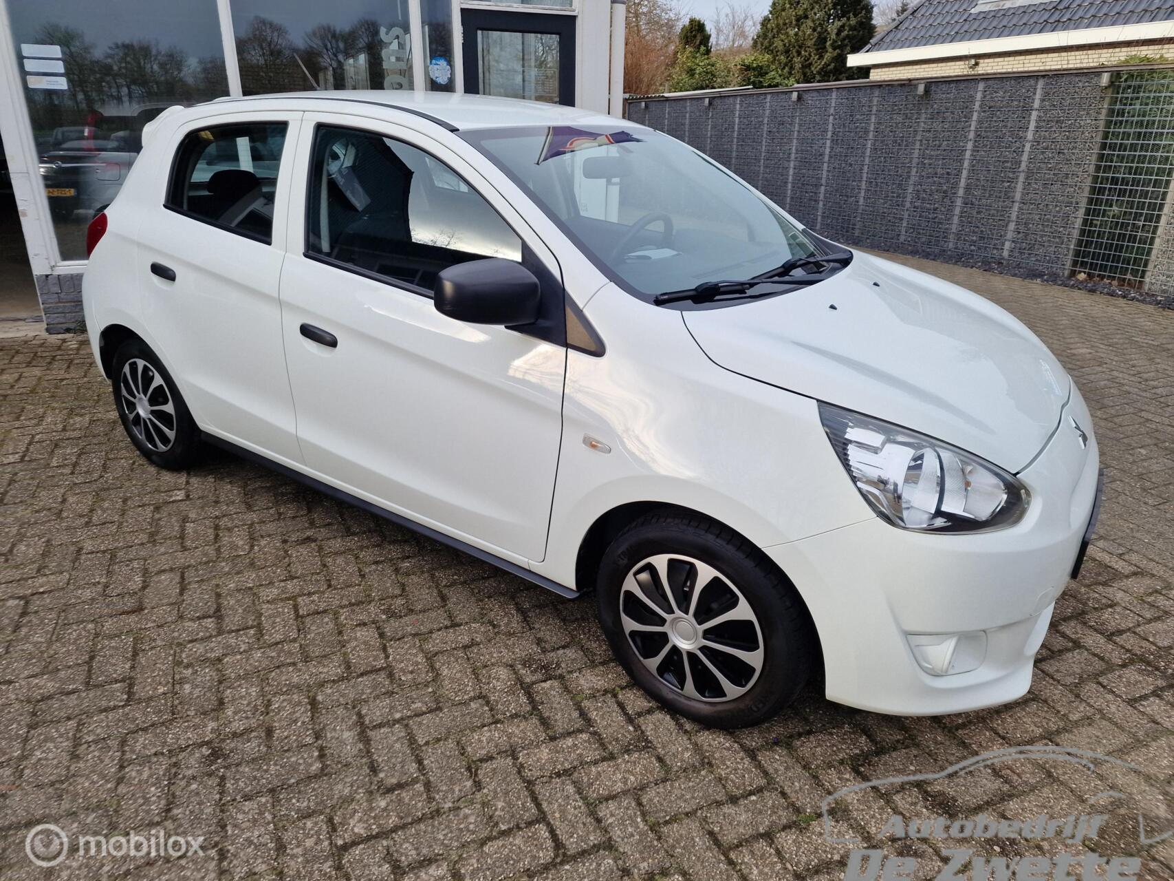 Foto van MITSUBISHI MITSUBISHI SPACE STAR