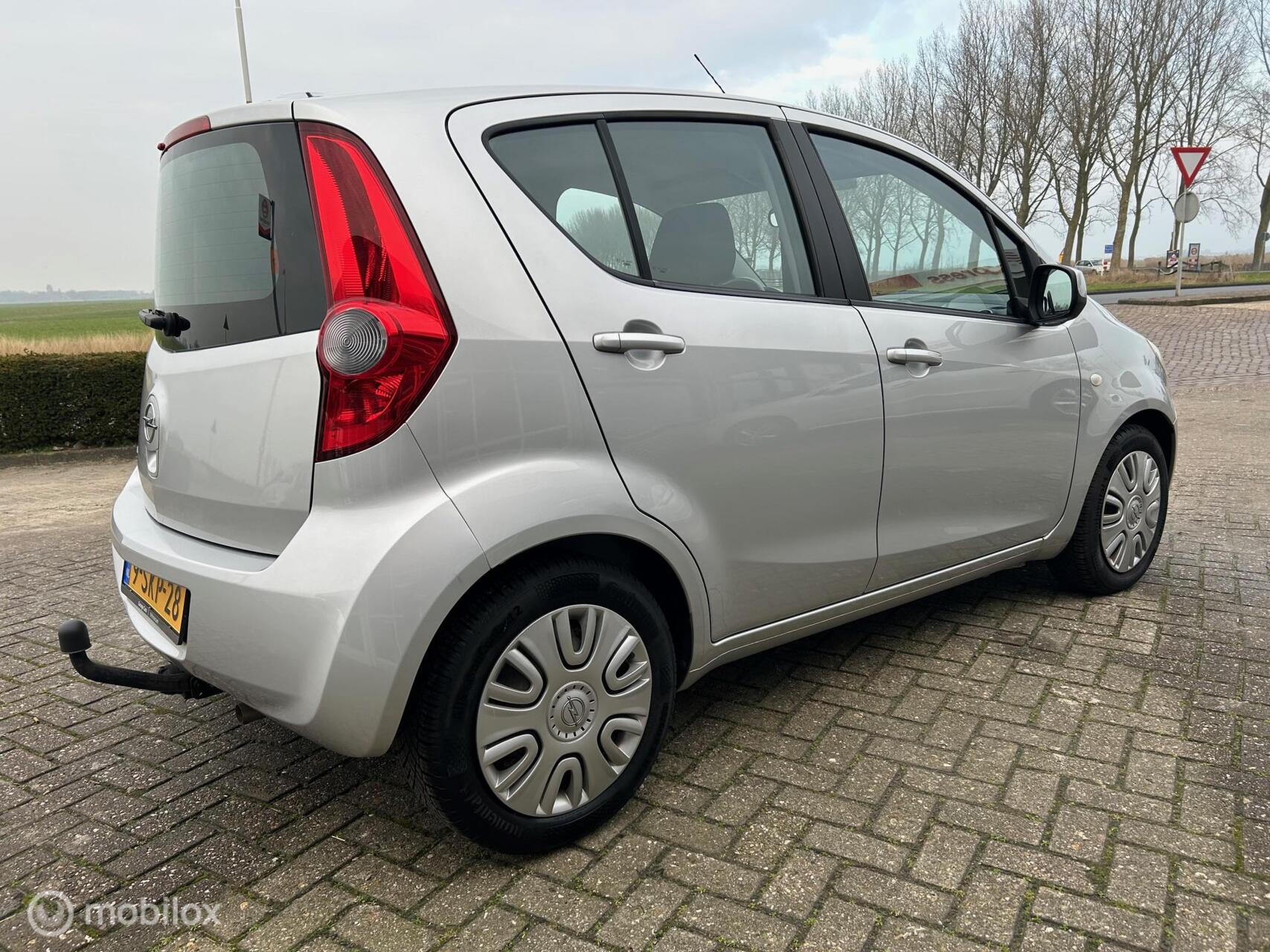 Foto van Opel Agila