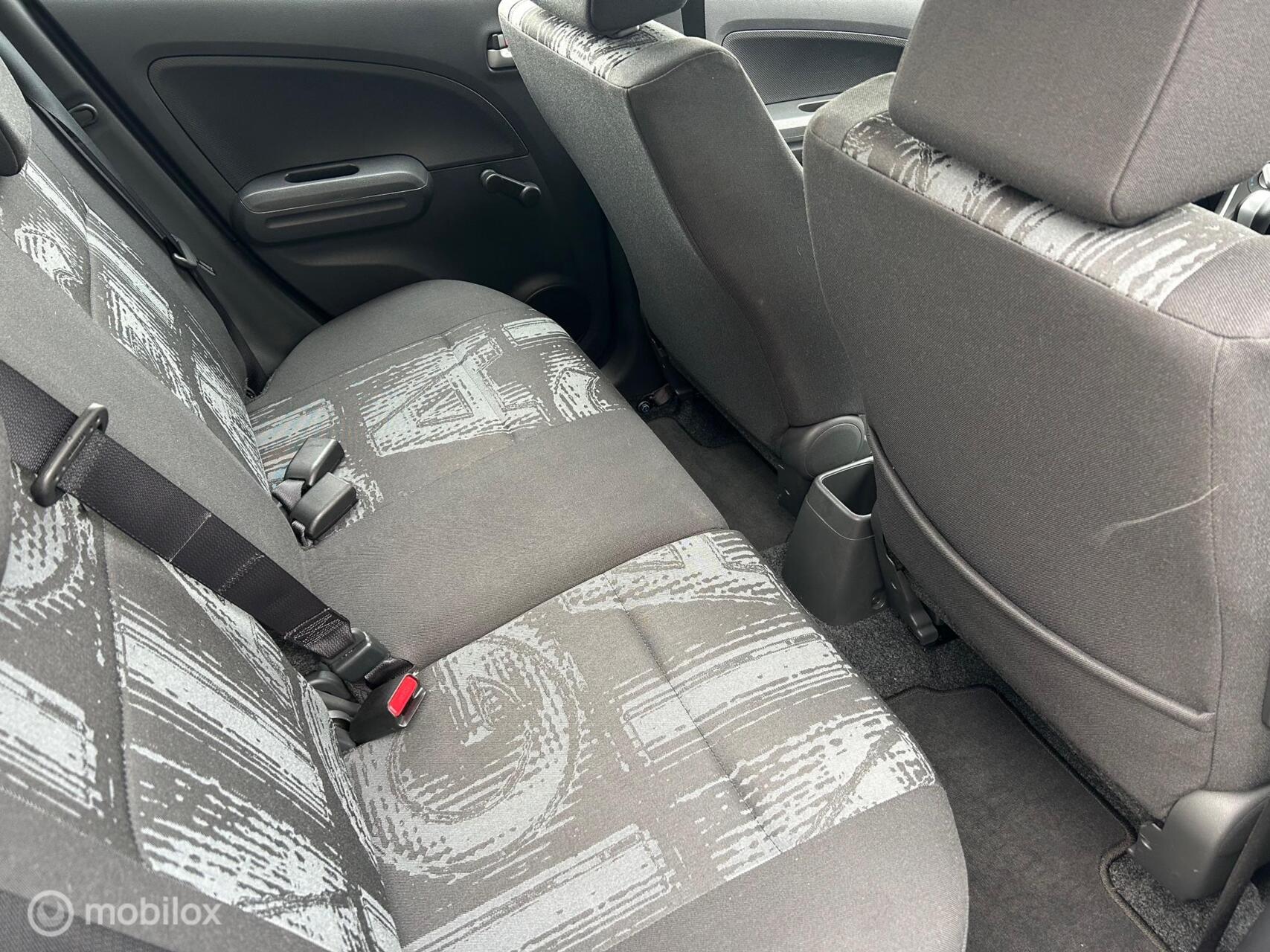 Foto van Opel Agila