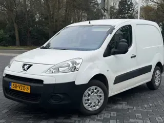 Foto van Peugeot Partner