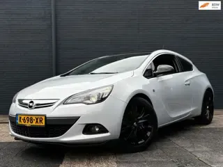 Opel Astra 1.4 Turbo Sport 2014 - voorkant