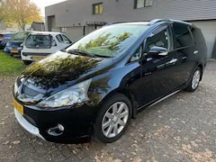 Foto van Mitsubishi Grandis