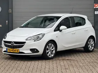 Opel Corsa 1.4 Favourite 2018 - voorkant