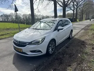 Opel Astra 1.6 CDTI Business+ 2016 - voorkant
