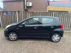 Foto van Nissan Pixo