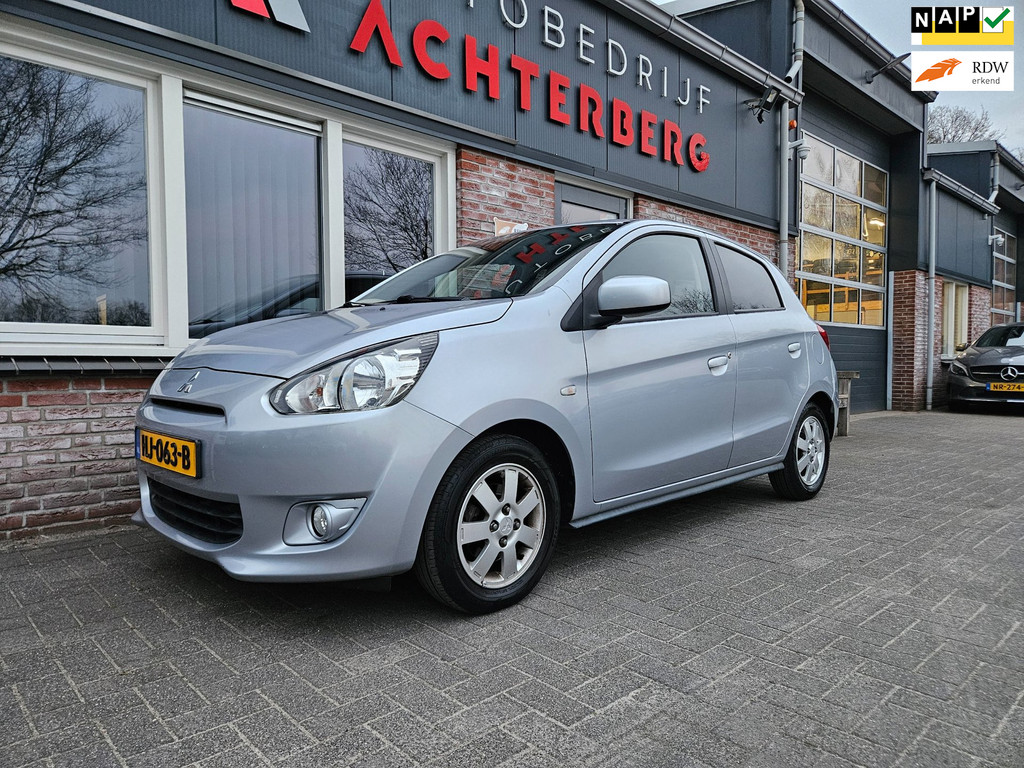 Foto van Mitsubishi Space Star