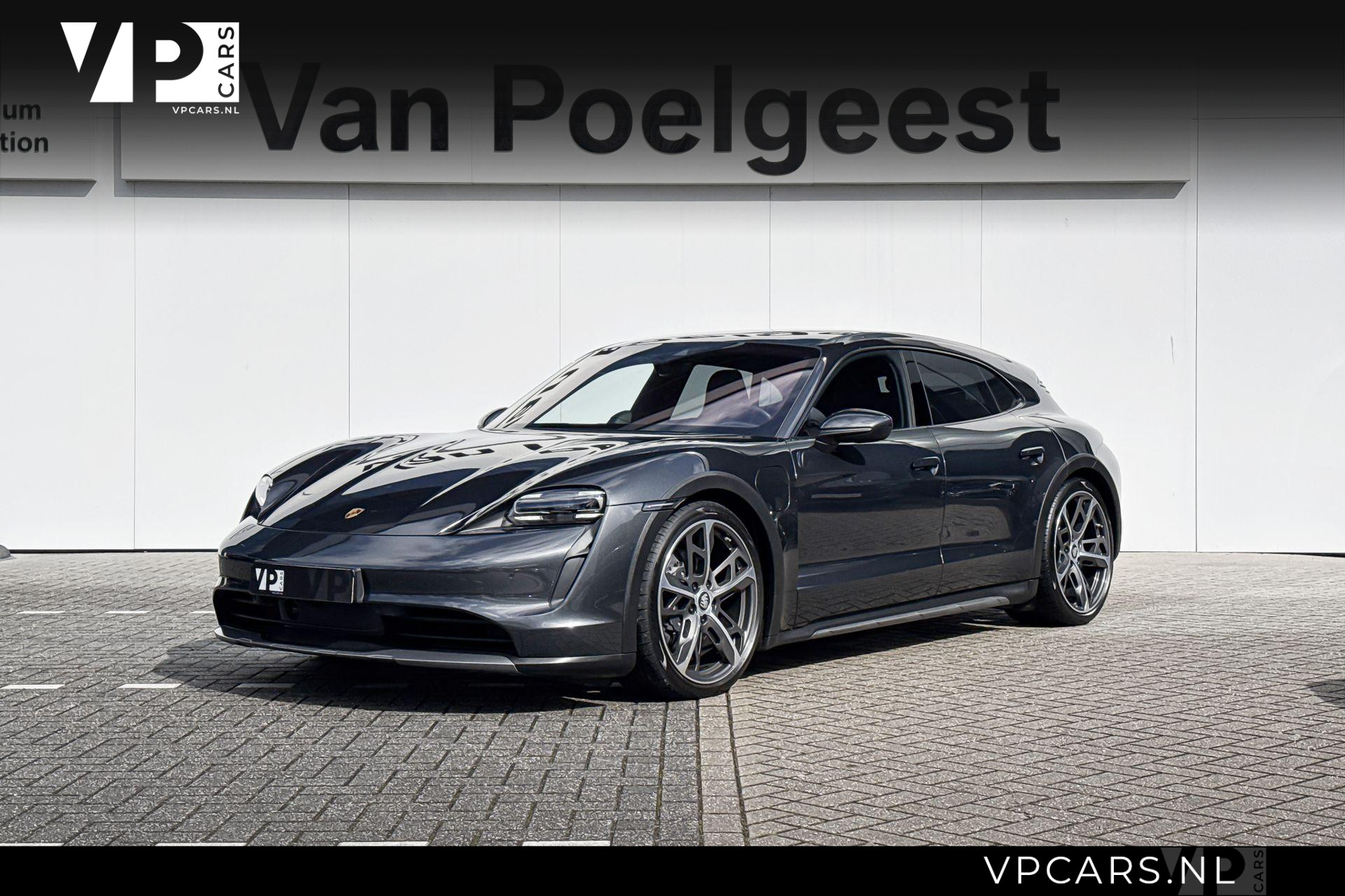 Foto van PORSCHE TAYCAN 4