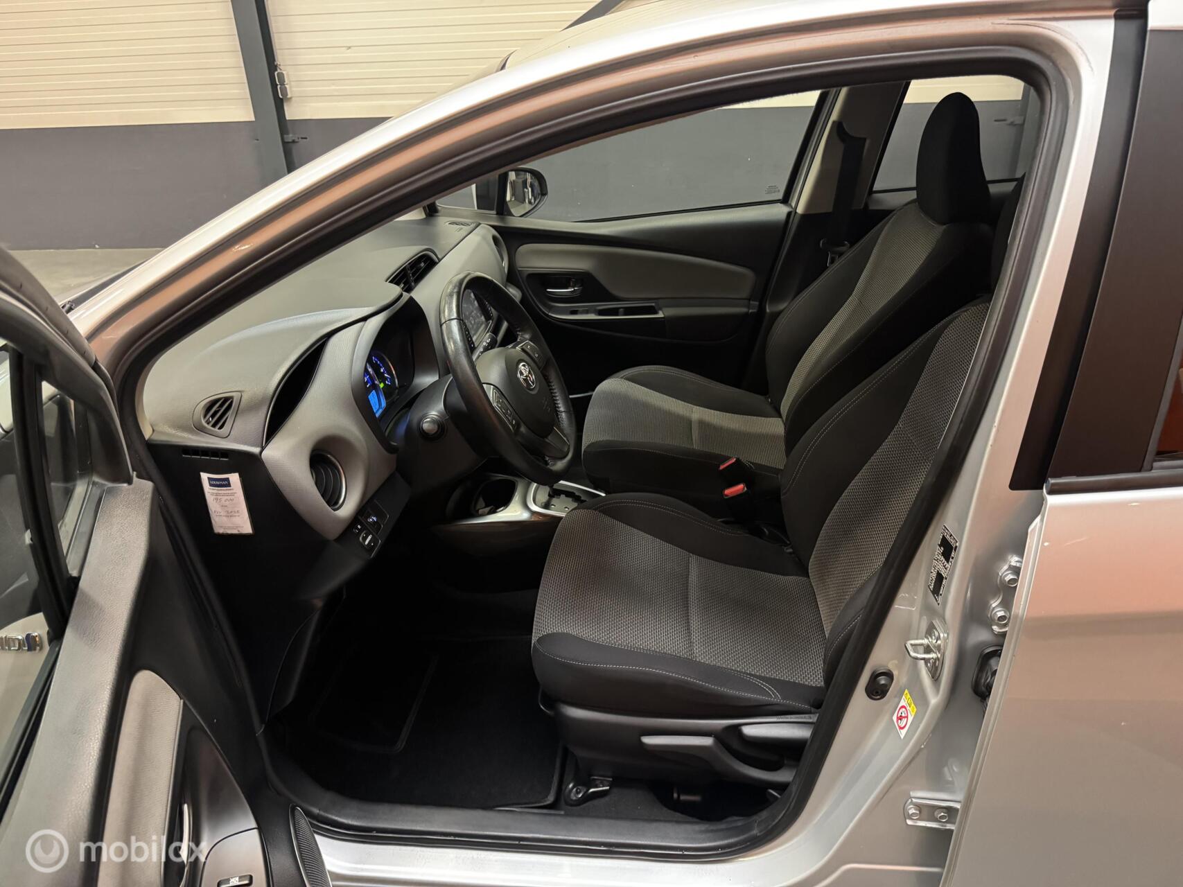 Foto van Toyota Toyota Yaris Hybrid