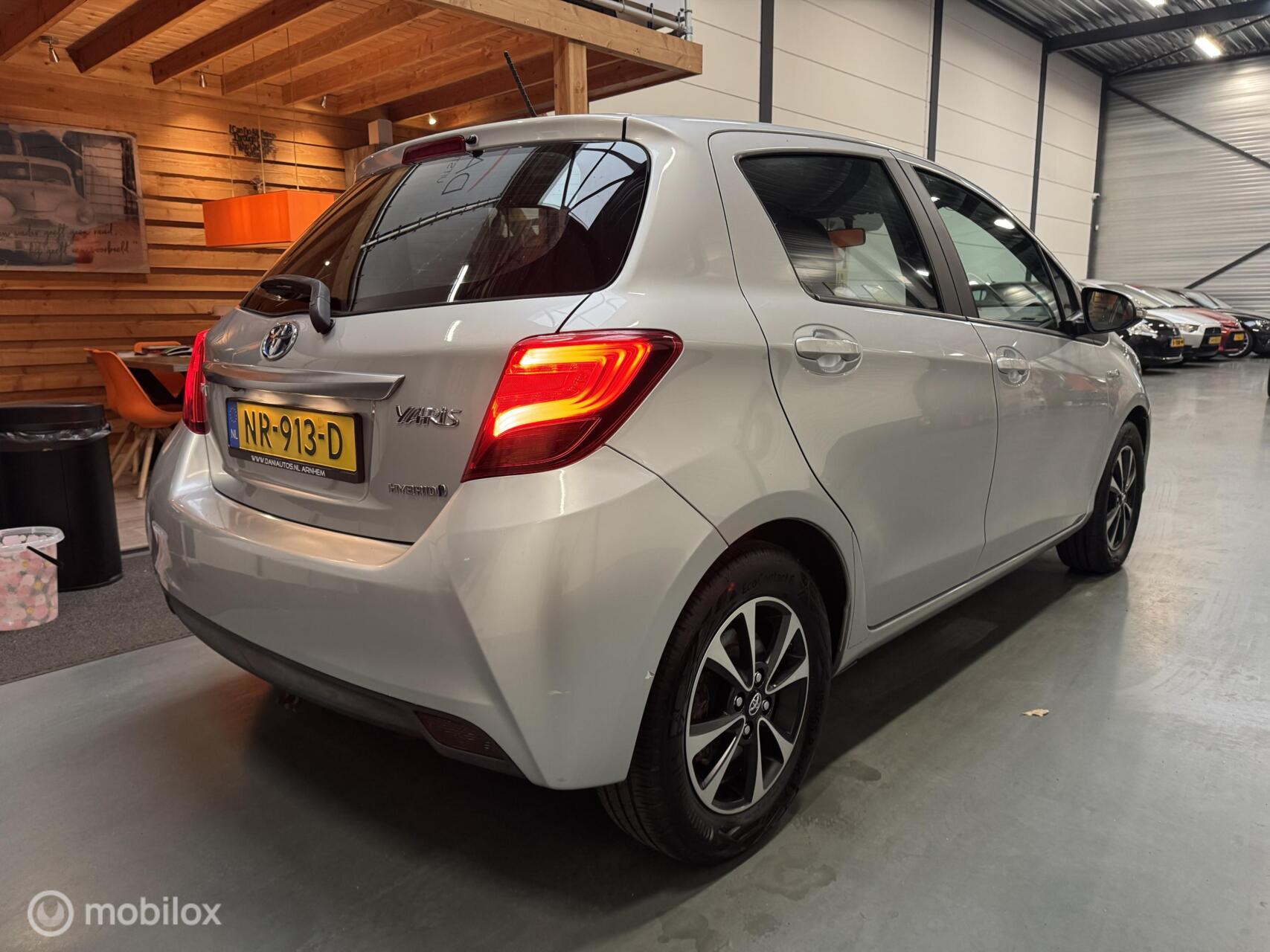 Foto van Toyota Toyota Yaris Hybrid