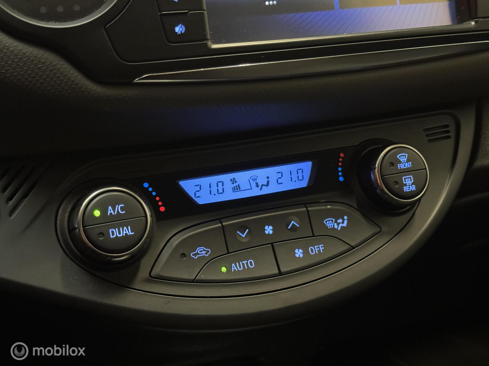 Foto van Toyota Toyota Yaris Hybrid