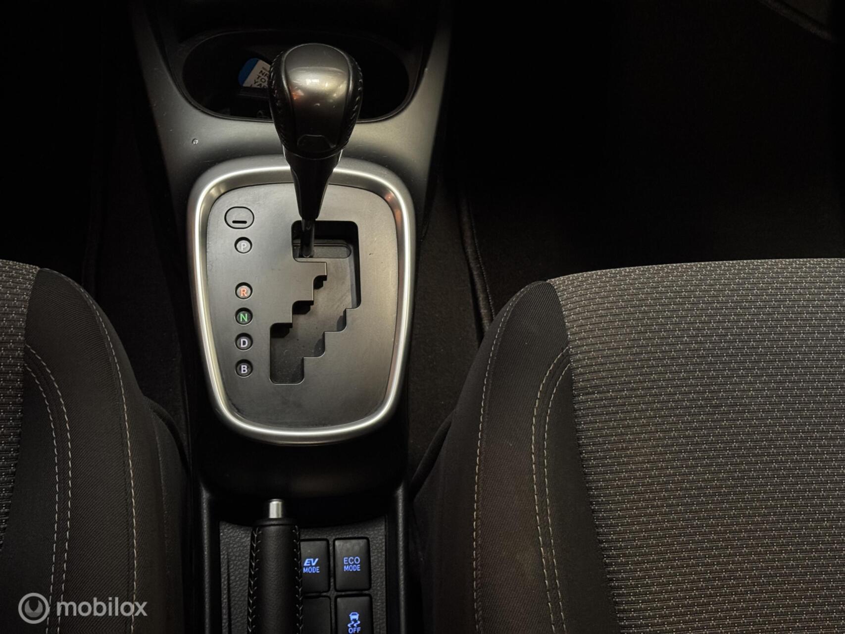 Foto van Toyota Toyota Yaris Hybrid