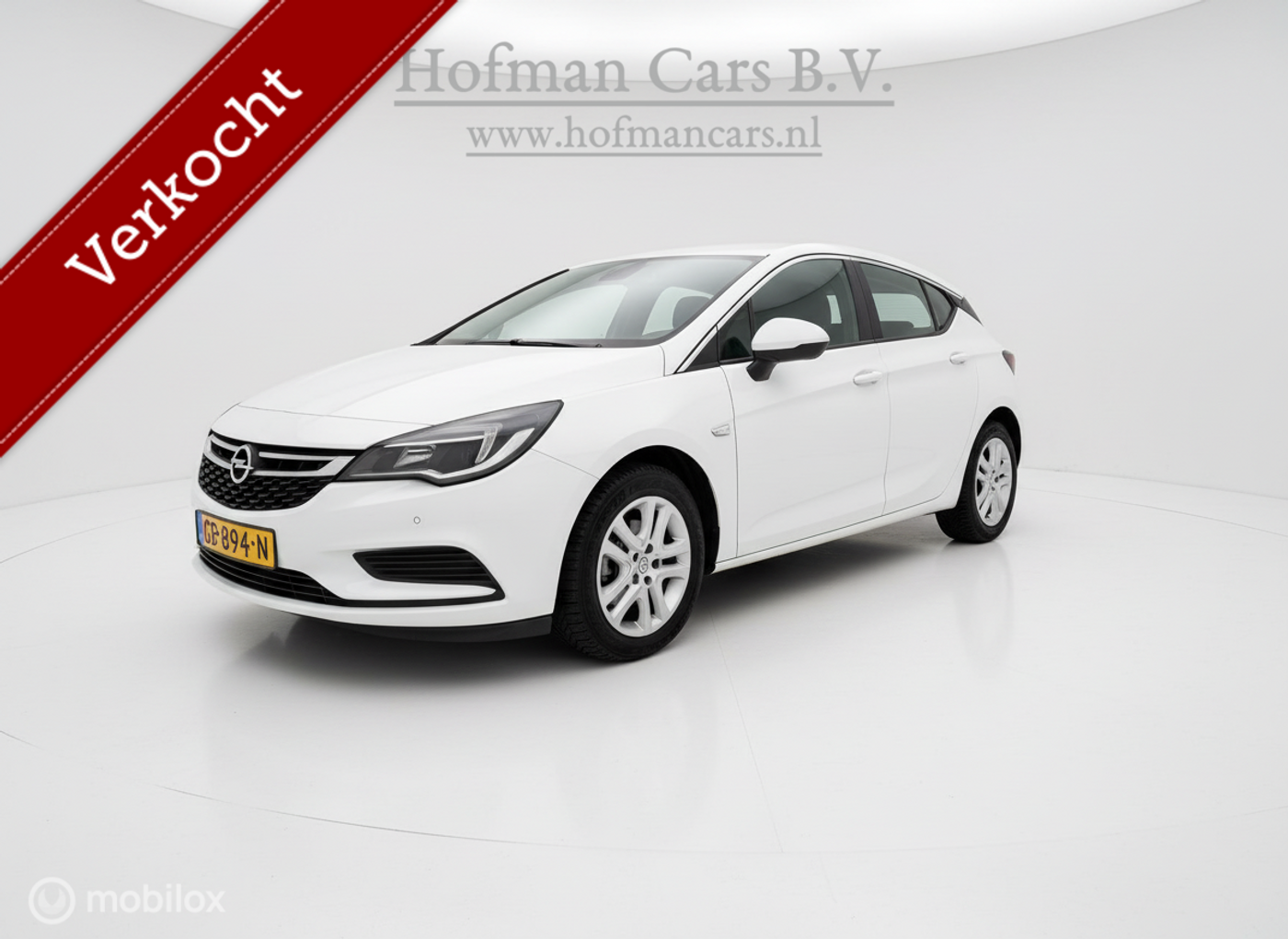 Opel Astra 1.0 Turbo Business+ | 03/2018 | 86.703 km | Hatchback | Nieuwe APK 2018 - voorkant