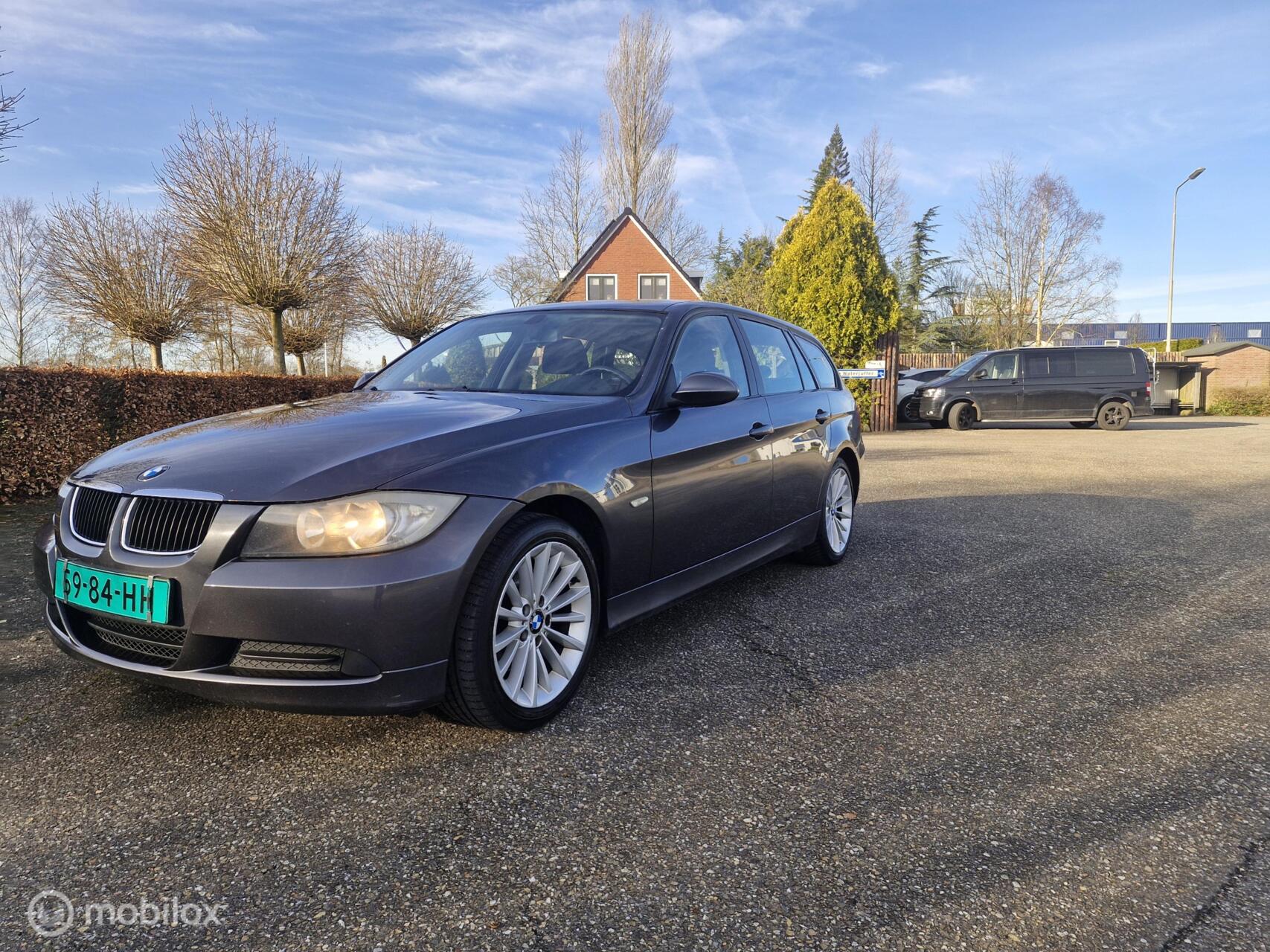Foto van BMW 3ER REIHE