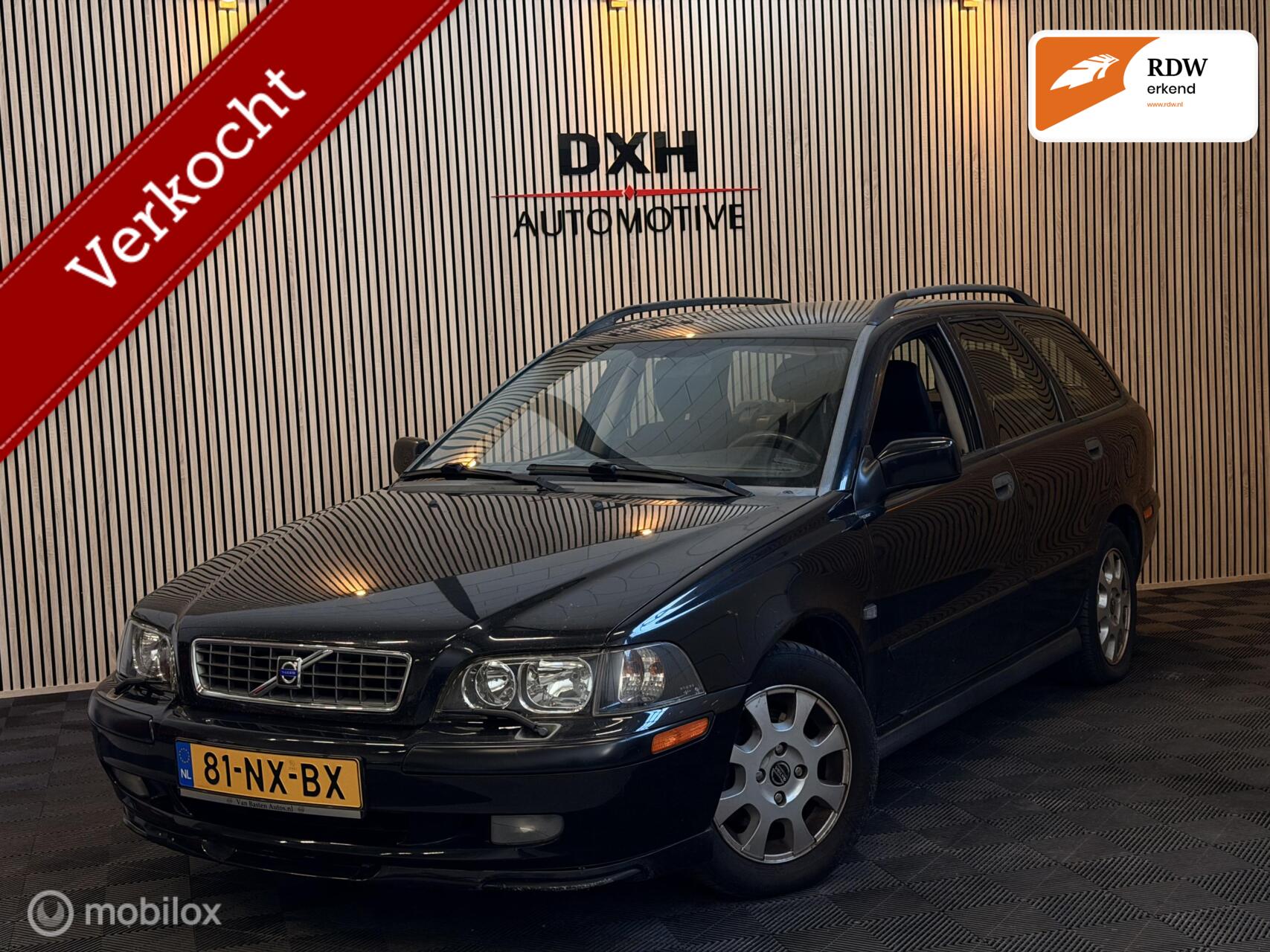 Volvo V40 1.8 Dynamic Sports-Line CRUISE CLIMA PDC STOELVRW 2004 - voorkant