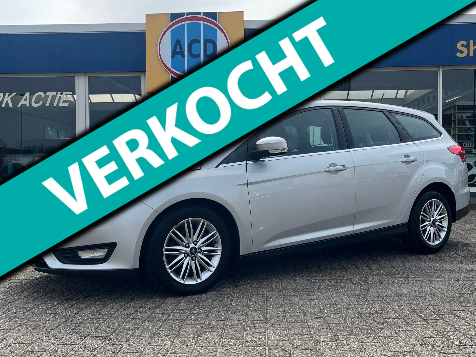 Ford Focus 1.0 Edition | Schade voorbumper & Motorkap | Apk 12-2026 | 2017 - voorkant