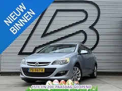 Opel Astra 1.4 Turbo Sport + 2015 - voorkant