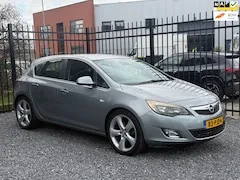 Opel Astra 1.6 Turbo Sport 2011 - voorkant