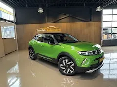 Opel Mokka 1.2 Turbo Business Elegance 2021 - voorkant