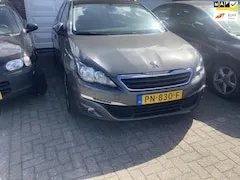 Peugeot 308 1.2 PureTech Blue Lion 2017 - voorkant
