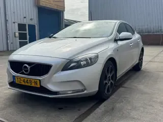 Volvo V40 2.0 D2 Inscription 2016 - voorkant