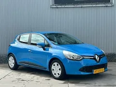 Renault Clio 1.5 dCi Expression 2015 - voorkant