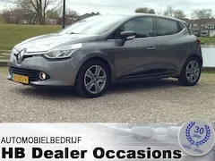 Renault Clio 0.9 TCe ECO Night&Day 2016 - voorkant