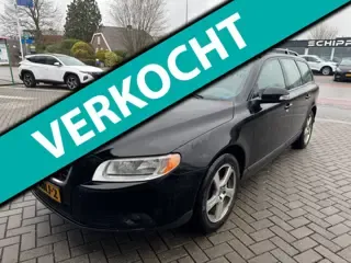 Volvo V70 2.0D Kinetic 2010 - voorkant