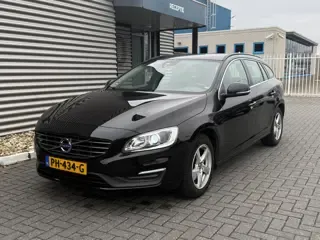 Volvo V60 2.0 D2 Nordic+ 2017 - voorkant