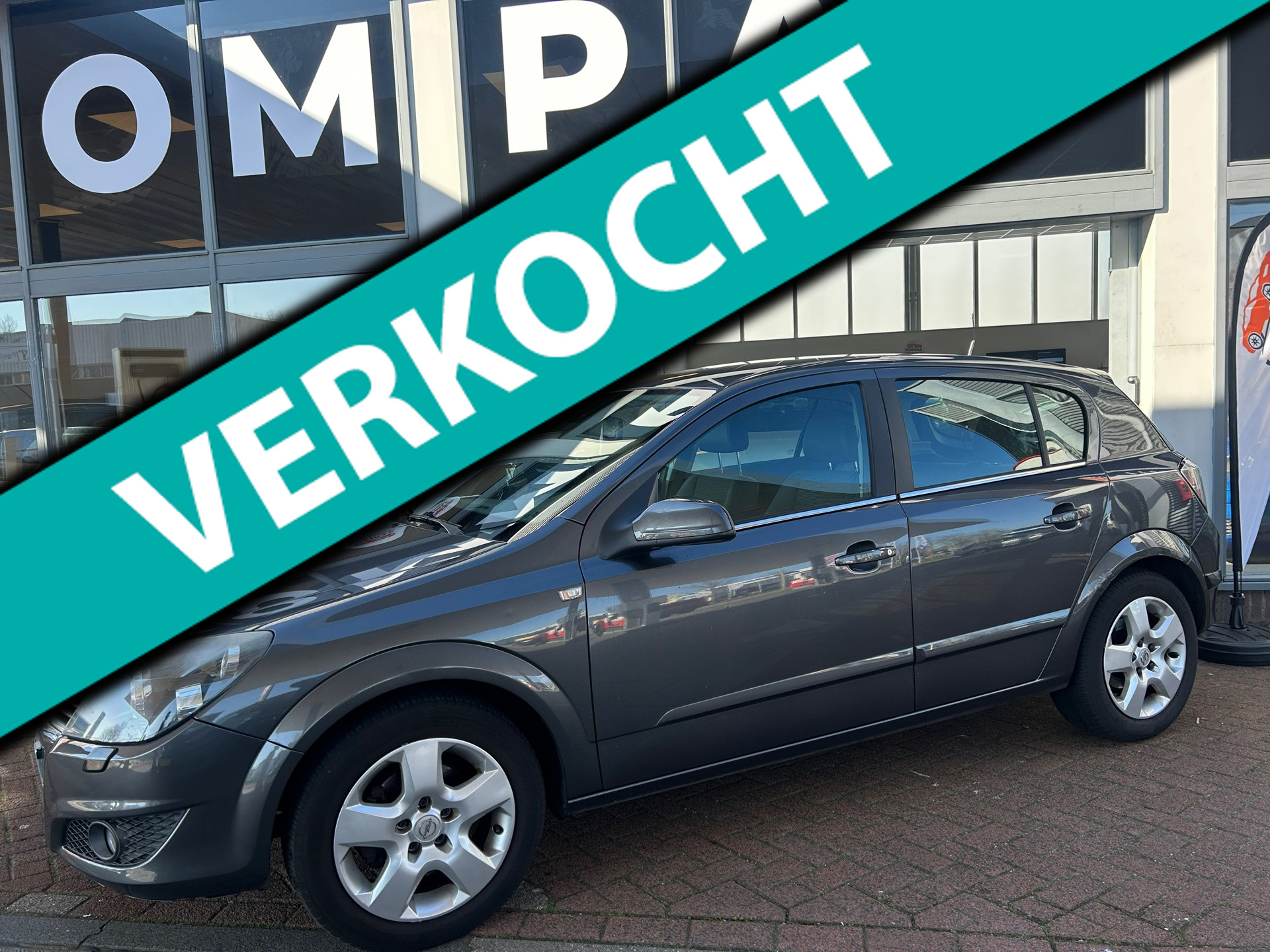 Opel Astra 1.8 Edition |Nw.D.RIEM|FULL AUTOMAAT|5DEURS|1EIG|EL.RAMEN|APK| 2009 - voorkant