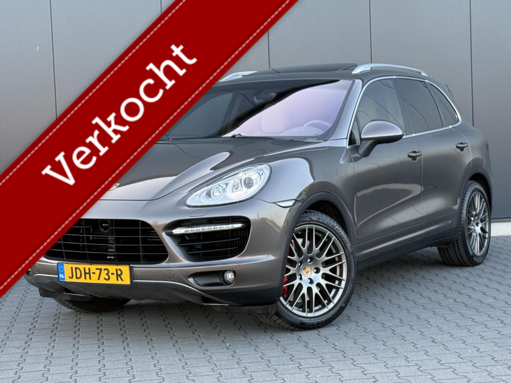 Foto van PORSCHE CAYENNE TURBO