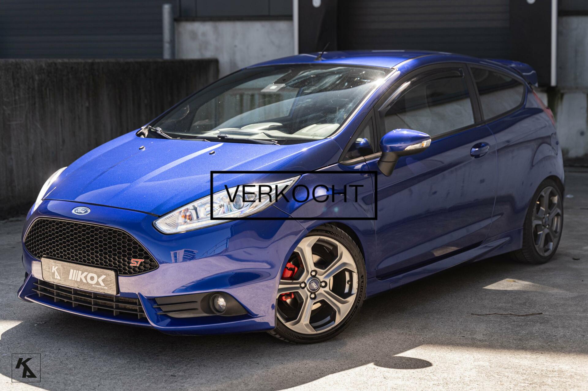 Ford Fiesta 1.6 ST2 2015 | Performance | Spirit Blue | Full 2015 - voorkant