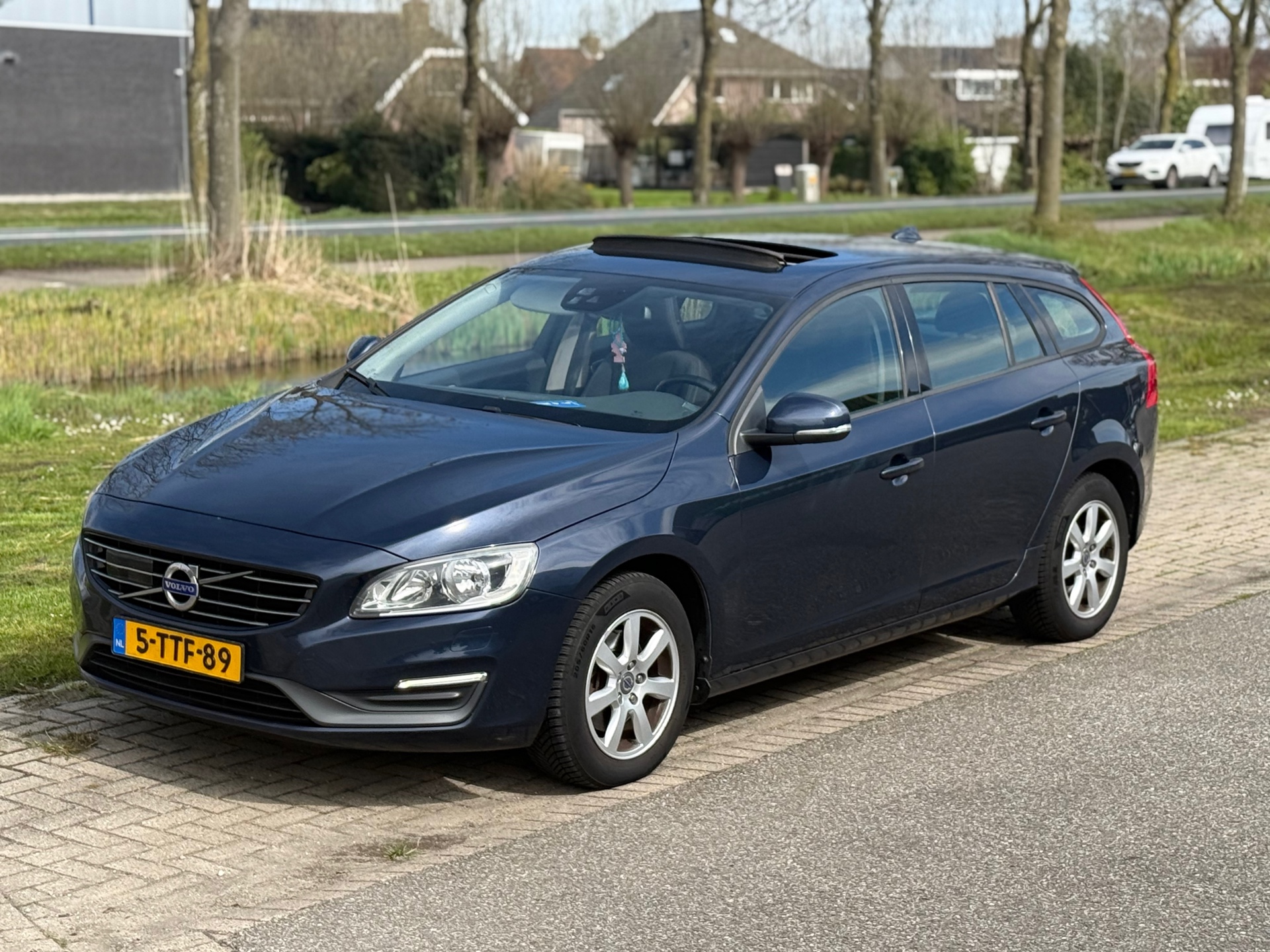 Foto van VOLVO V60