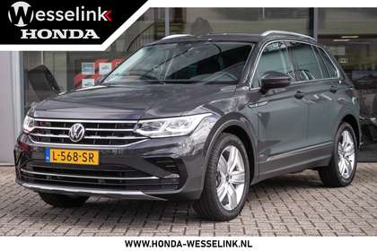 Volkswagen Tiguan 1.5 TSI Elegance 2021 - voorkant