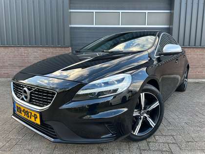 Volvo V40 2.0 T4 Business Sport 2018 - voorkant