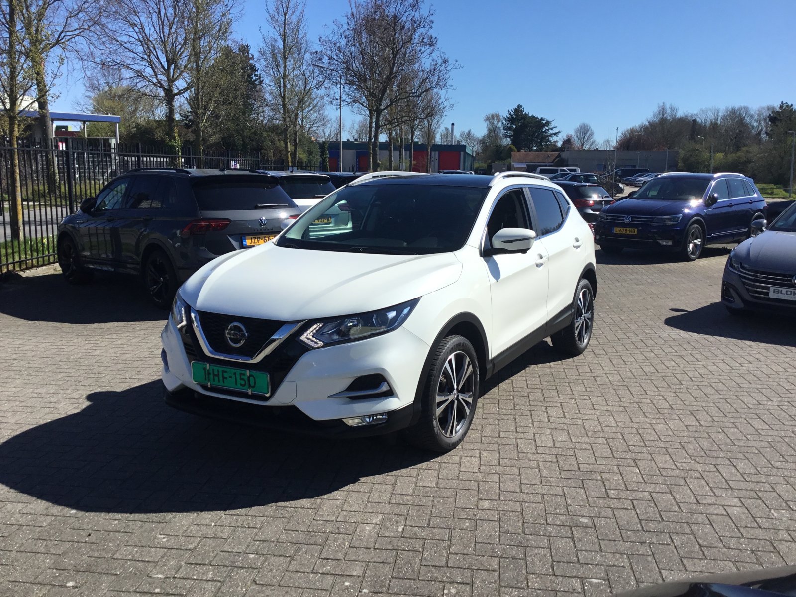 Nissan Qashqai 1.3 DIG-T N-Connecta 2019 - voorkant