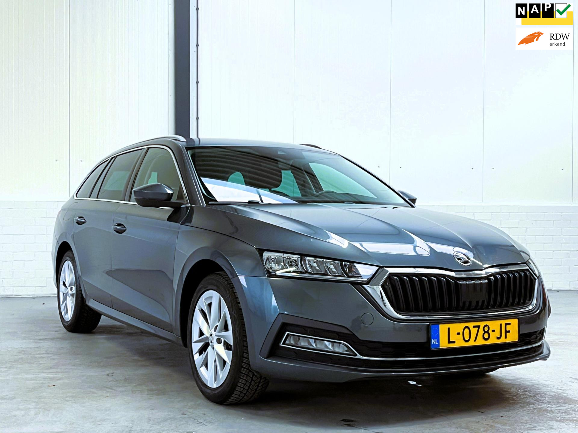 Skoda Octavia 1.0 e-TSI Business Edition|Trekhaak|Virtual 2021 - voorkant