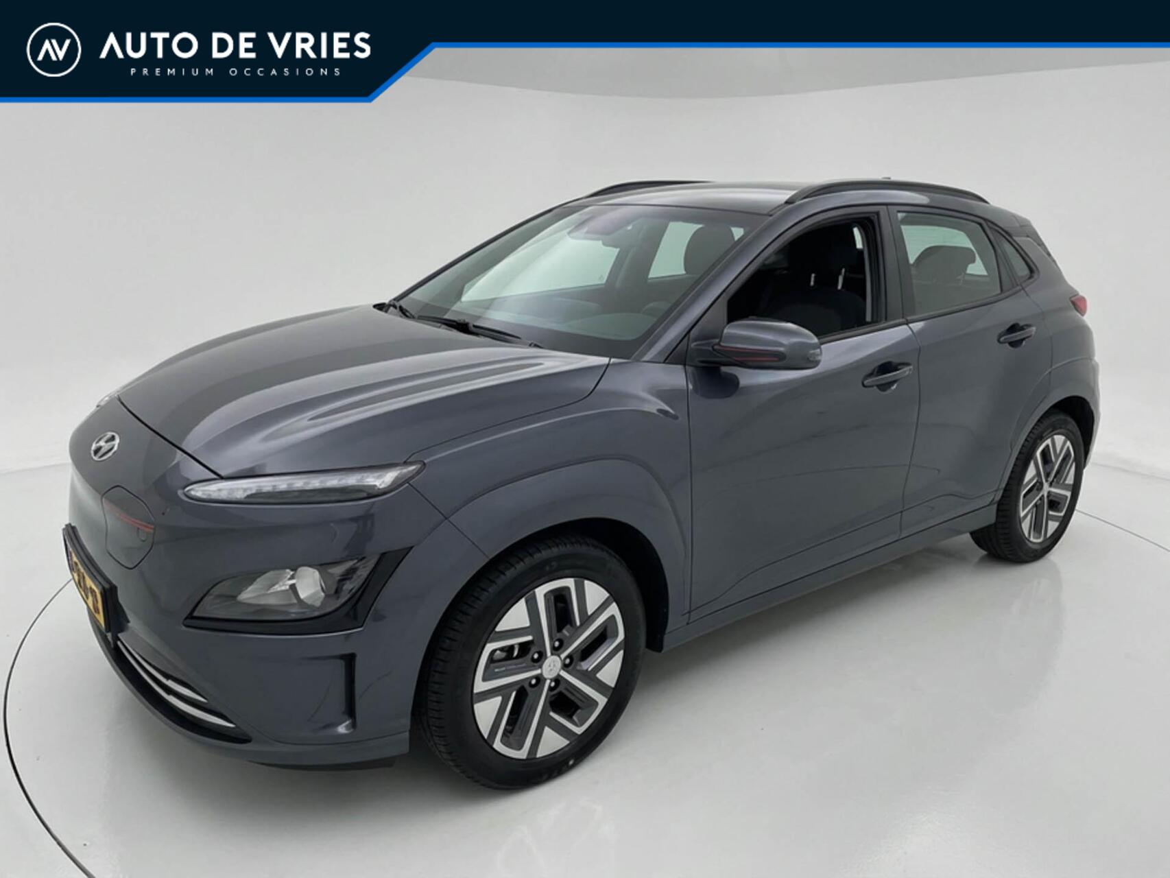 Hyundai Kona EV Fashion 64 kWh 3-Fase | SOH 100% | Nieuw model | Carplay | Virtual cockpit | Adaptive cruise 2021 - voorkant