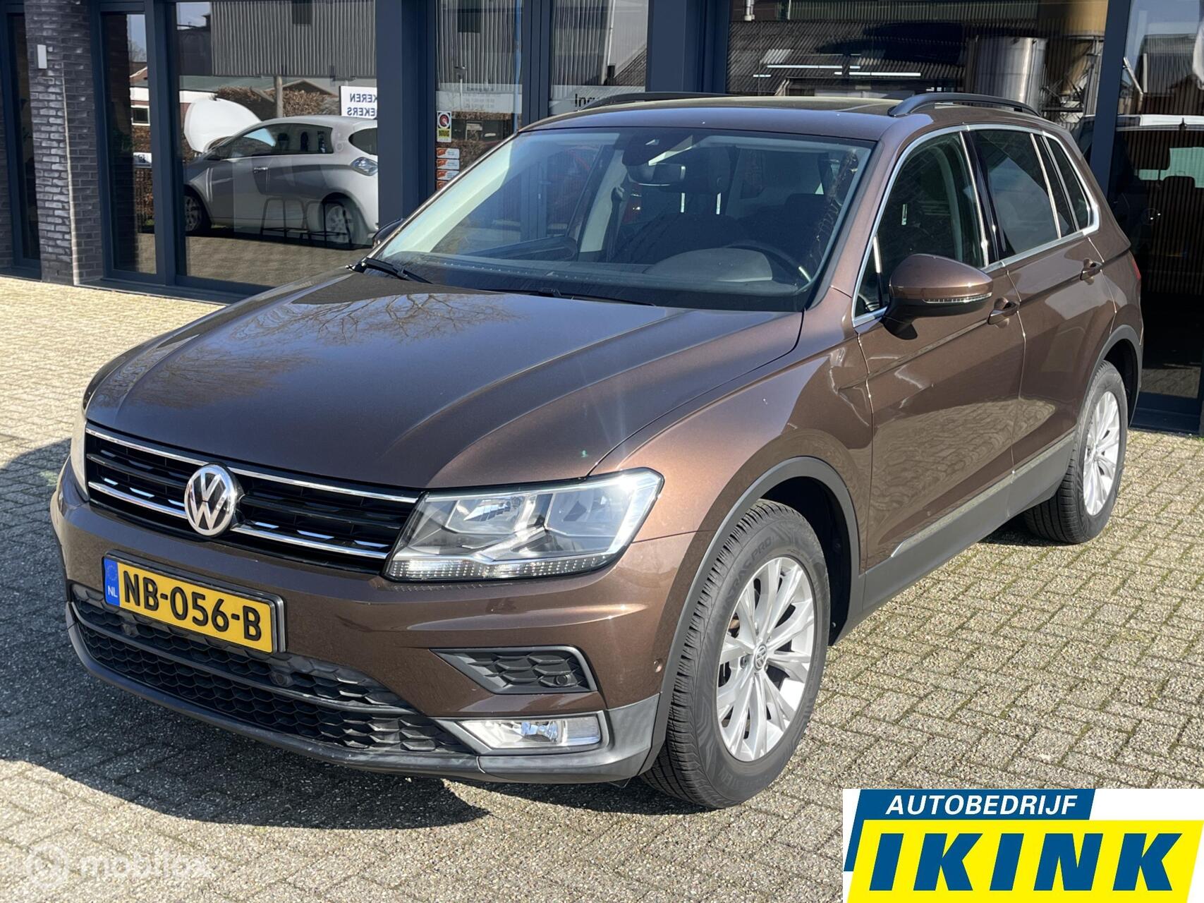 Volkswagen Tiguan 1.4 TSI Comfortline | Camera, Elekt. A-klep, Panodak 2017 - voorkant