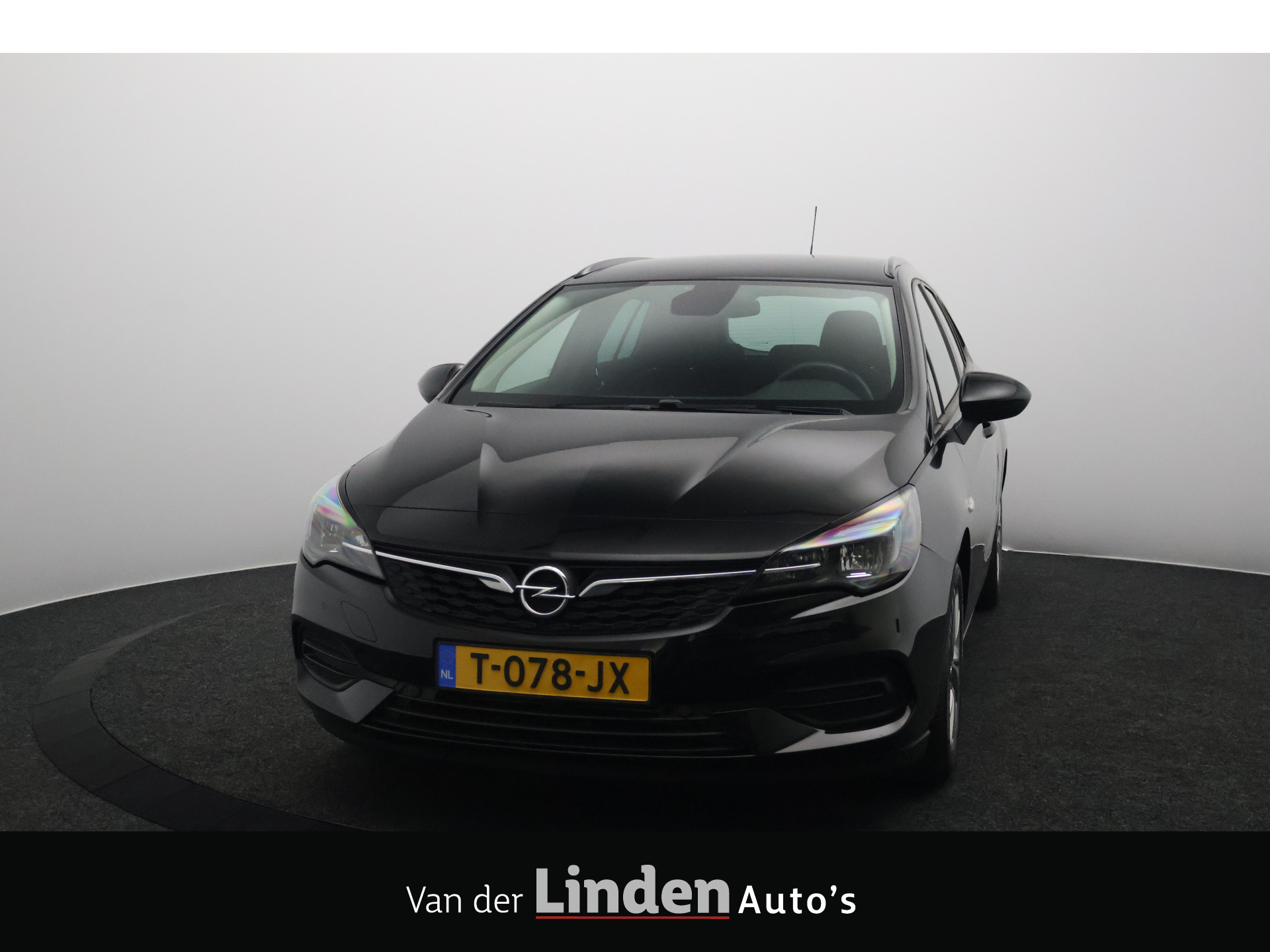 Opel Astra Sports Tourer 1.2 Business Edition | Camera | Navigatie | Stuur/Stoelverwarming | Led 2021 - voorkant