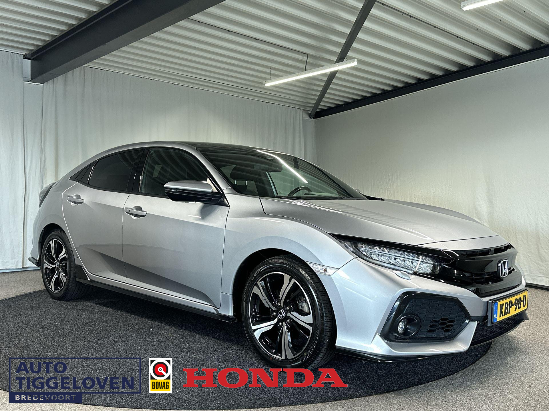 Foto van HONDA CIVIC 5DR