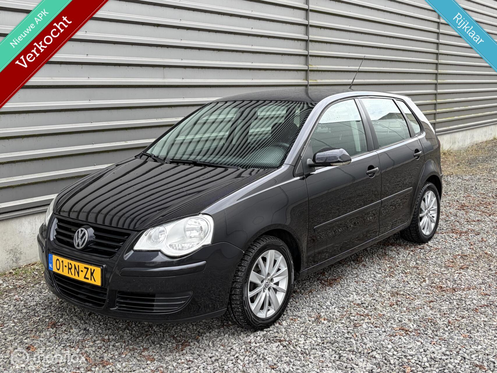 Volkswagen Polo 1.4-16V AIRCO|NW APK|LM VELGEN|NETTE AUTO|ELEK PAKKET 2005 - voorkant