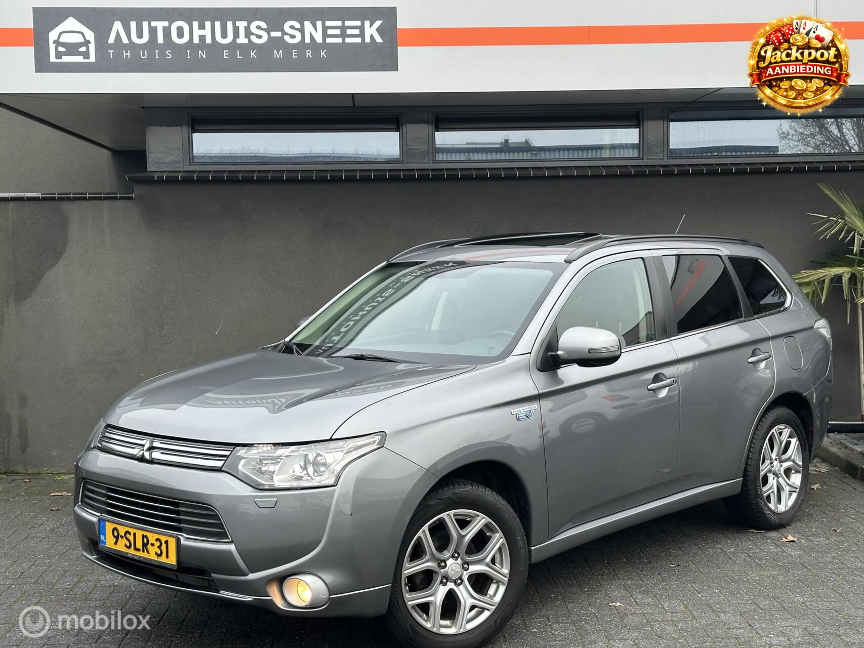 Foto van MITSUBISHI MITSUBISHI OUTLANDER
