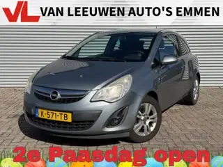 Opel Corsa 1.2-16V Selection 2011 - voorkant