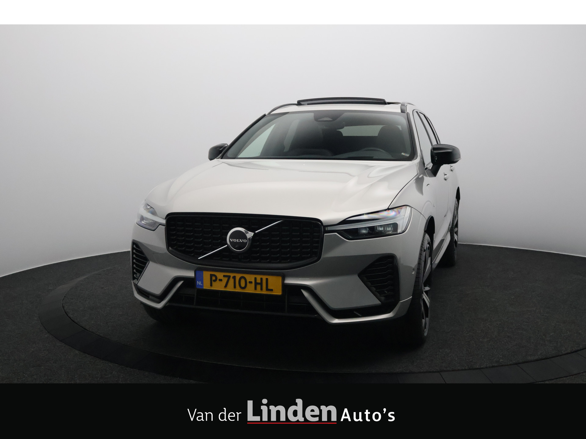 Volvo Xc60 2.0 T8 Plug-in hybrid AWD R-Design 350PK | Ultra Dark | Trekhaak | 360° Camera | Panoramadak 2022 - voorkant